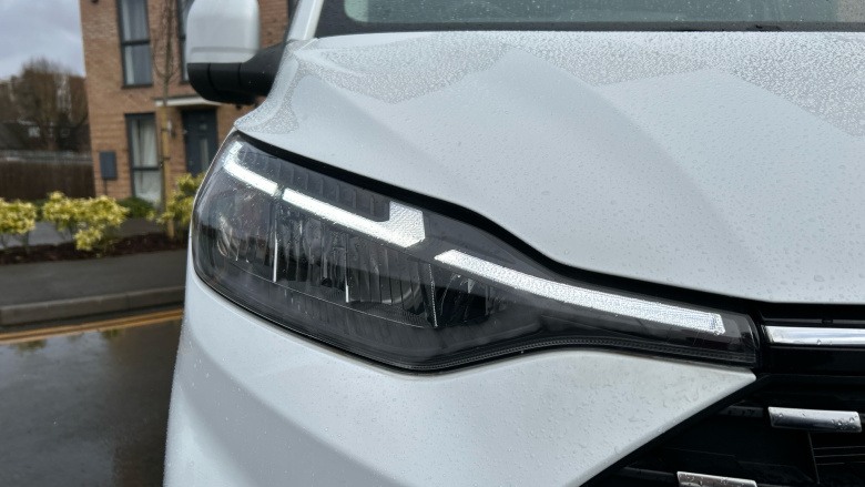 Ford Tourneo Custom 320 L1 Diesel Fwd 2.0 EcoBlue 136ps H1 Titanium 8 seater Auto